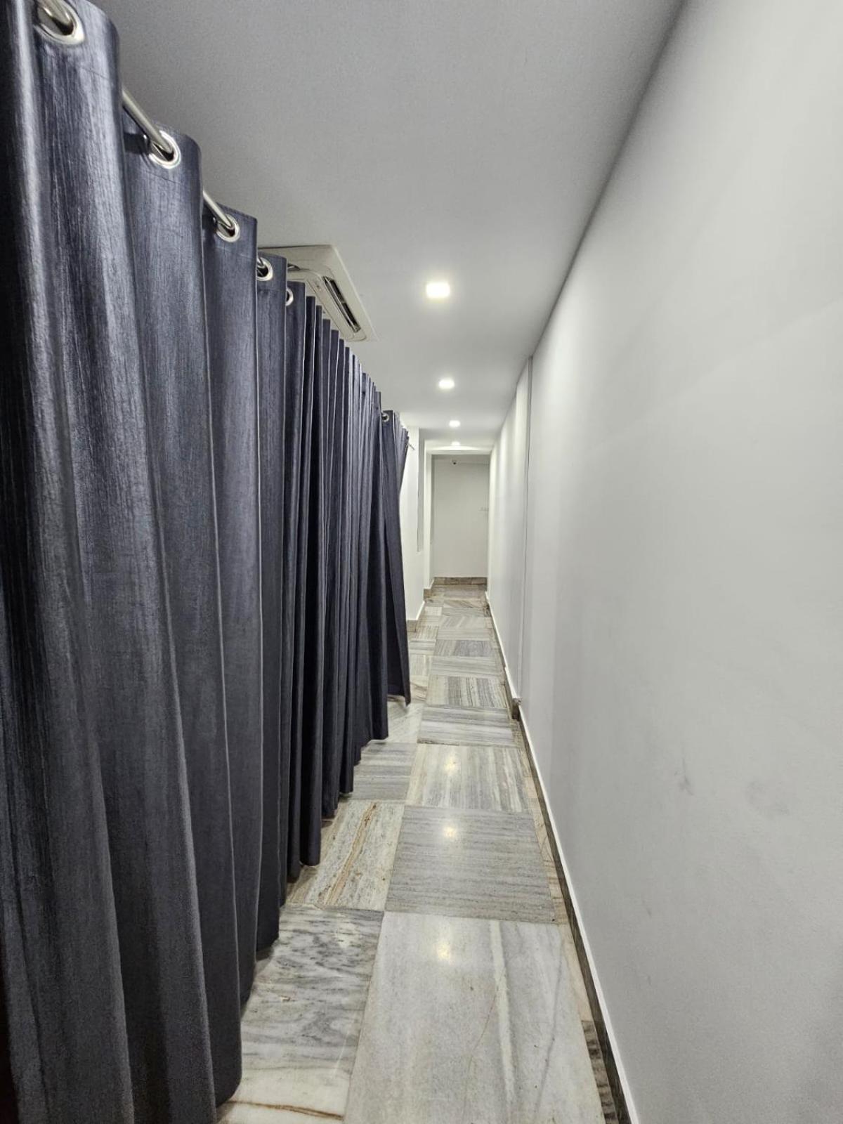 Lowfare Dormitory โคชิโคด ภายนอก รูปภาพ